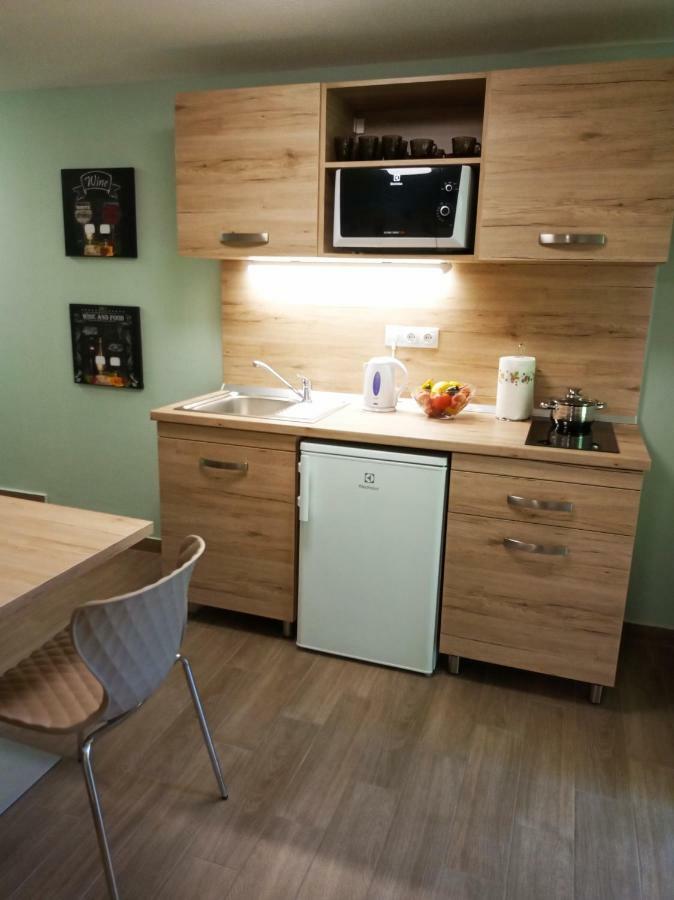 Апартаменты Valentina Apartman Эгер Экстерьер фото